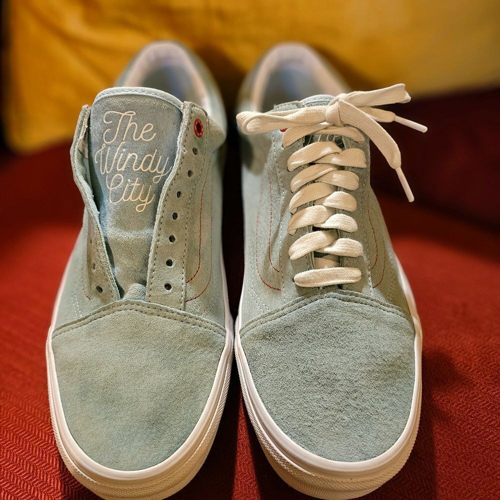 VANS Men's-11 Chicago Windy City Old Skool Skate Pig Suede Clearwater Blue Shoes